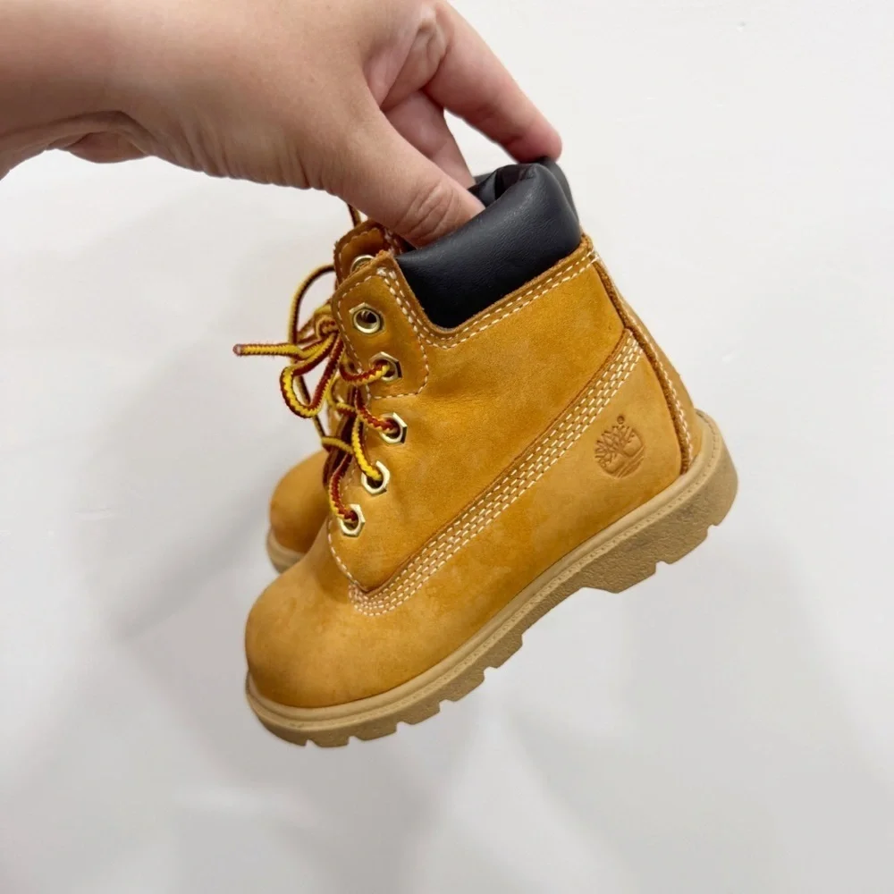 Timberland 6-inch Premium Waterproof Boot Size 7 in Wheat Nubuck